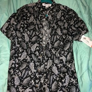 short sleeve button up